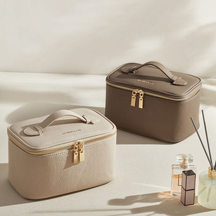 日本化妆包女大容量高级感手提化妆箱便携式轻奢风旅行洗漱收纳包