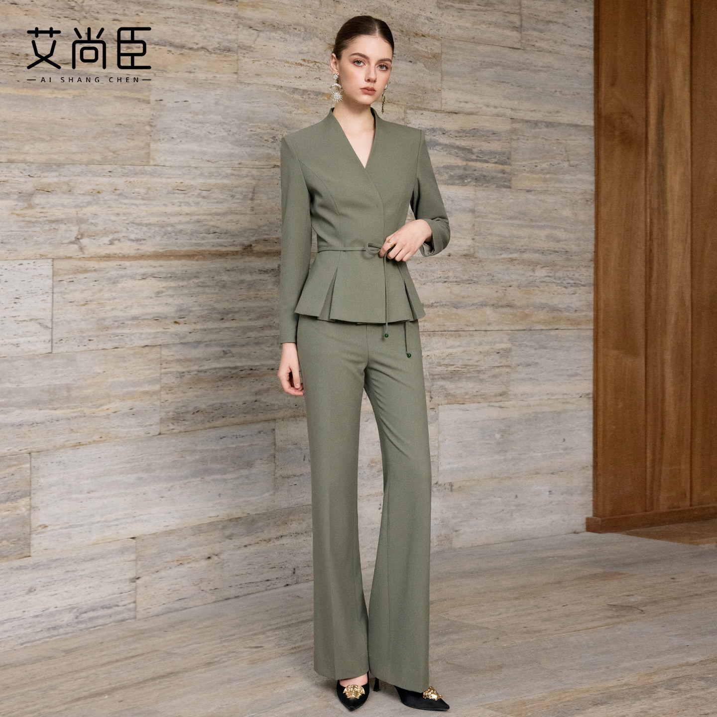 艾尚臣通勤风收腰西装套装女复古松绿色职业装气质正装束腰西服