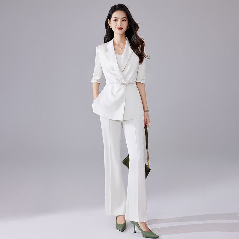 诗璐雅米白色西服套装女夏薄款设计感垂感微喇裤两件套轻职场套装