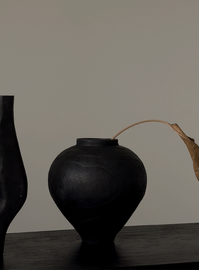 侘寂风复古黑色大肚实木花瓶装饰摆件家用民宿玄关餐桌台面花器