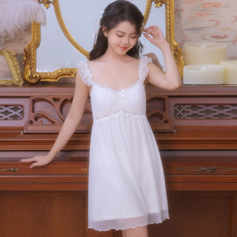 法式莫代尔纯情少女性感蕾丝吊带睡裙女款2026新款夏带胸垫女睡衣