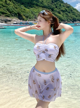 小熊泳衣两件套女分体白色萌趣短裙学生保守显瘦沙滩度假游泳装