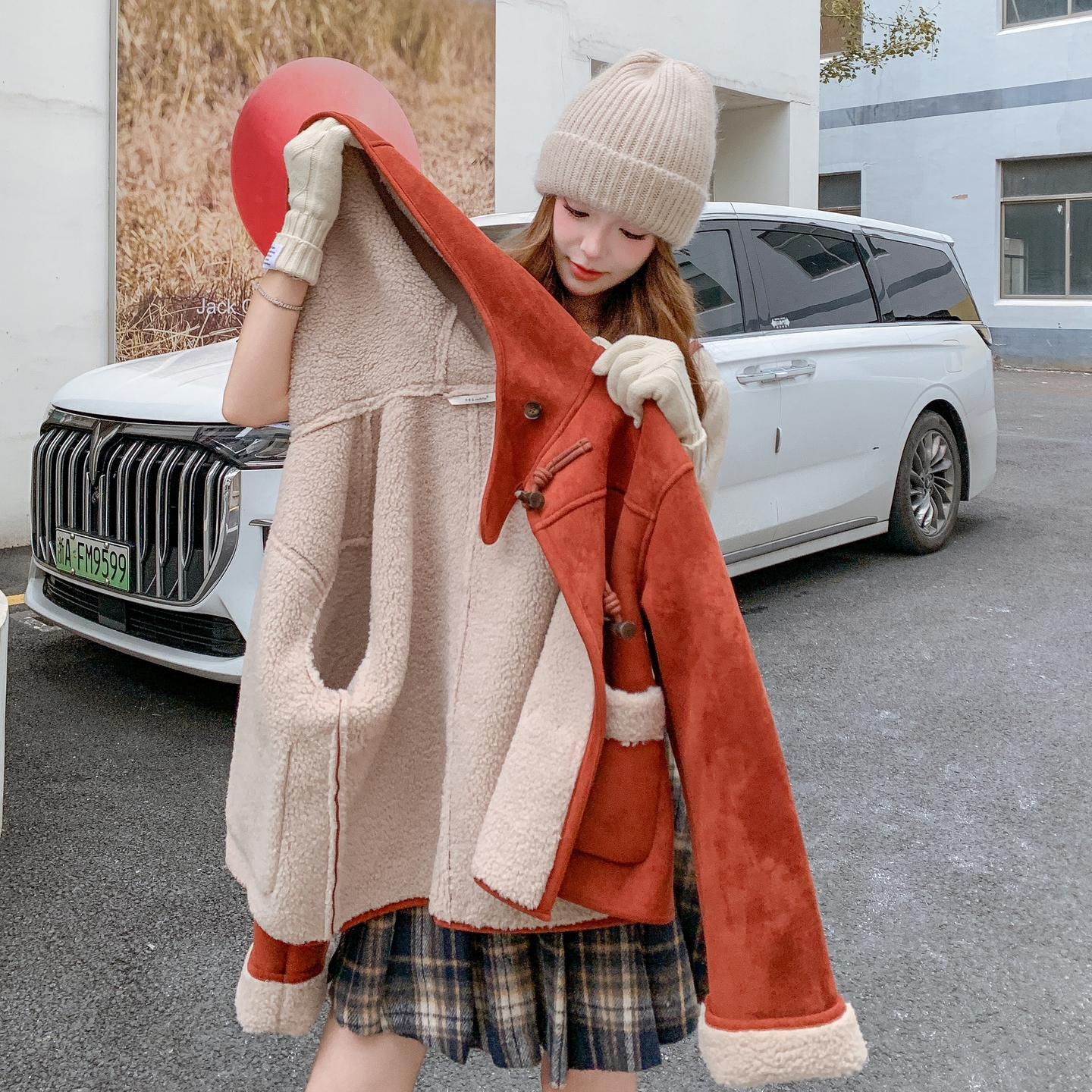 2025年冬季新款羊羔毛连帽外套203-9539-P180-K278，女装短外套，浙宝203