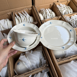 米诺家日式ins复古手绘燕子浮雕碗碟陶瓷餐具家用一人食碗盘套装