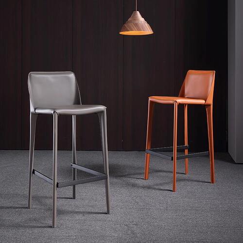 极简马鞍皮椅子意式工业风酒吧高脚凳吧台椅轻奢咖啡厅马鞍椅吧椅