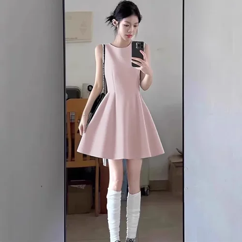 粉色无袖连衣裙女夏日绝美漂亮清纯小裙子多巴胺穿搭掐腰a字短裙