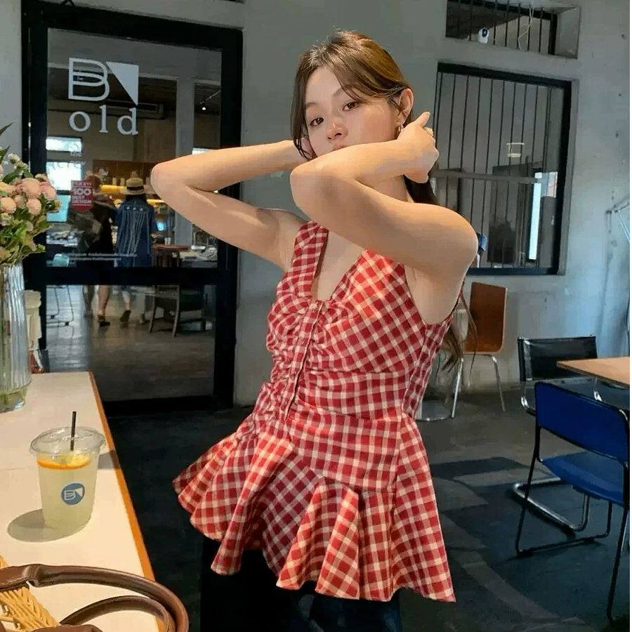 韩系褶皱格子衬衫女夏装荷叶边小个子无袖小衫娃娃衫格纹v领上衣