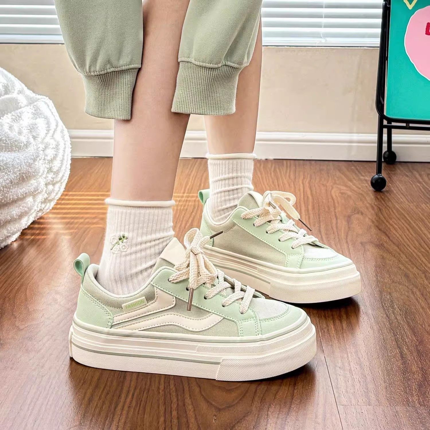 小白鞋ins潮小众女鞋厚底2026新款面包鞋女款女生板鞋百搭鞋子,女鞋,休闲板鞋,淘宝优惠券,粉丝福利购,淘宝优惠卷