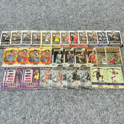 24球票系列新秀折射球帕尼尼星卡