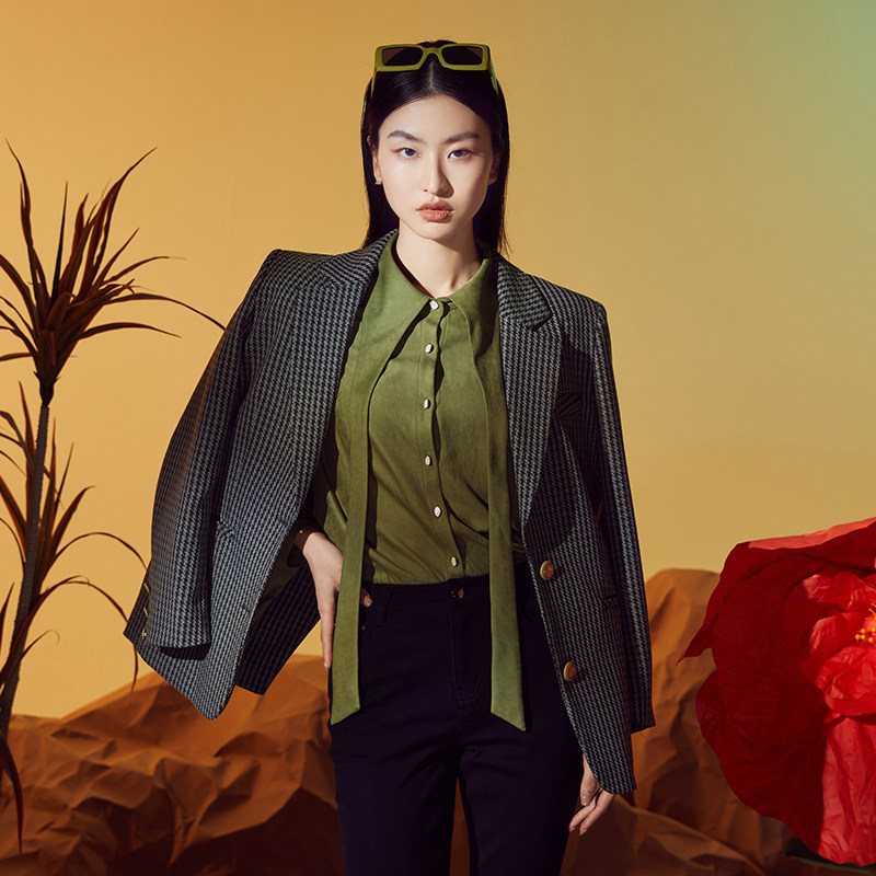 lucidy/鲁思蒂格子西装女2023春新品通勤简约复古单排扣西服外套