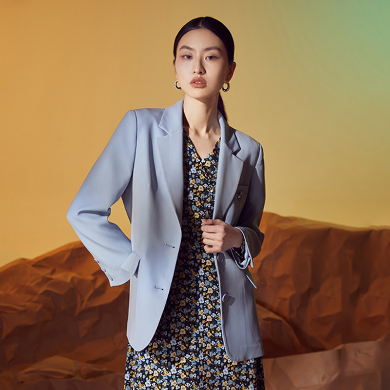 lucidy/鲁思蒂长袖西装女2023春季新品通勤简约单排扣西服外套ins