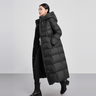 鲁思蒂黑色长款羽绒服2024新款女冬季时尚加厚保暖连帽白鸭绒外套