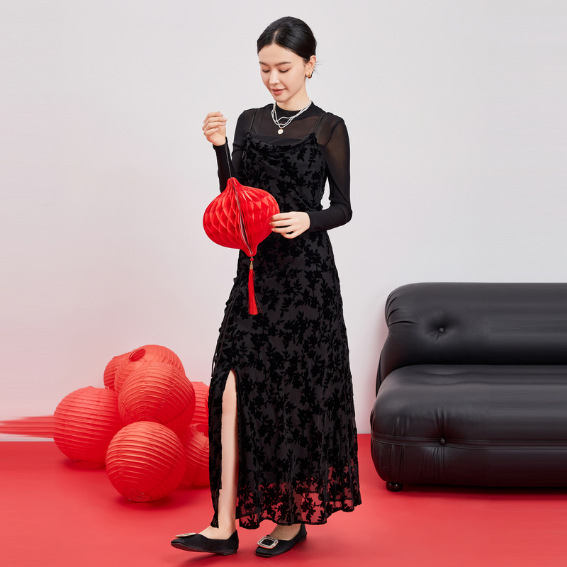 鲁思蒂丝绒吊带连衣裙网纱开叉