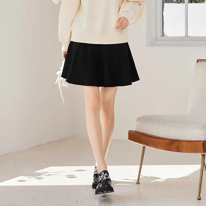 lucidy/鲁思蒂23春季新款短裙女