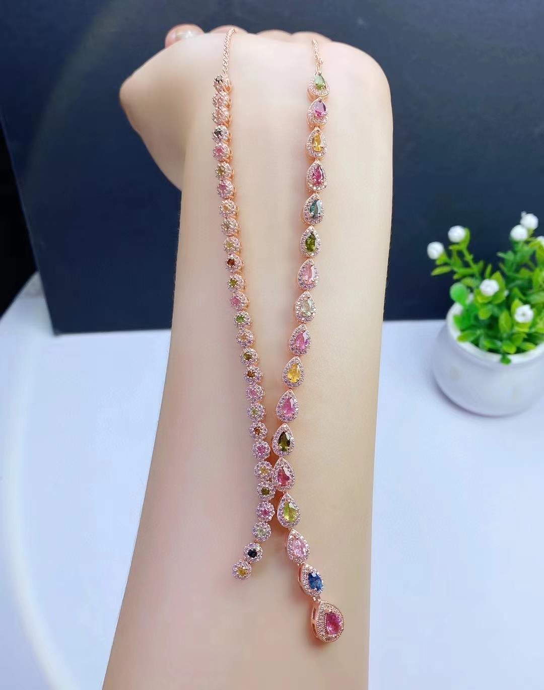 天然碧玺项链碧玺吊坠豪华晚装宴会轻奢时尚百搭气质碧玺项链,珠宝/钻石/翡翠,颈饰,淘宝优惠券,粉丝福利购,淘宝优惠卷