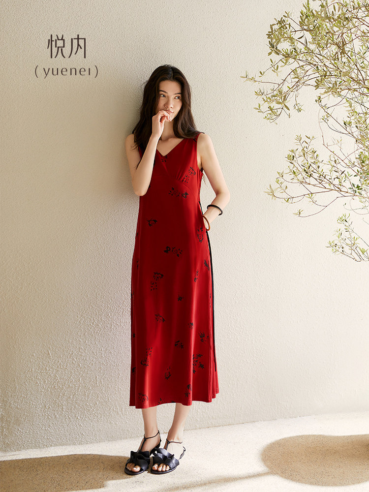 月内带胸垫睡衣女式睡衣夏季夏季莫代尔无袖背心连衣裙红色