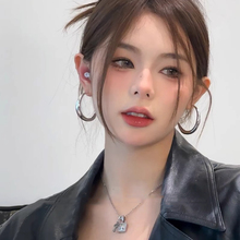 欧美大素圈圈耳环2025新款爆款高级感轻奢冷淡风耳圈女耳扣耳饰