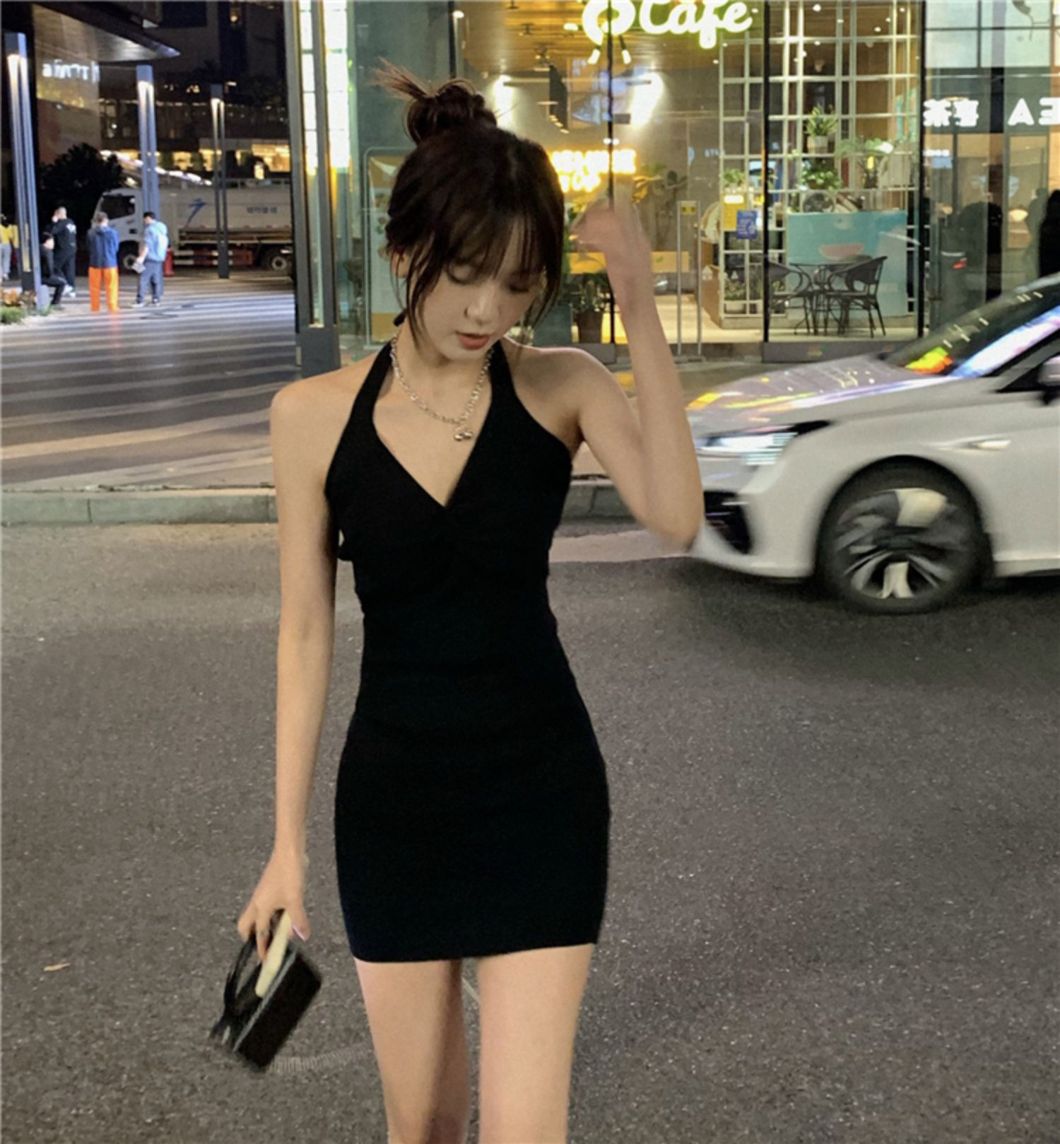 挂链接脖露背连衣裙女韩版202连衣裙