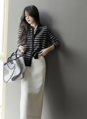 Sorrytin 日常好搭万年经典 撞色条纹圆领单排扣羊毛羊绒针织开衫