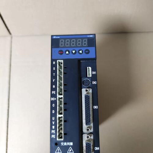 可维修力川2KW伺服电机驱动器，型号LCDB2-203002-LB议价