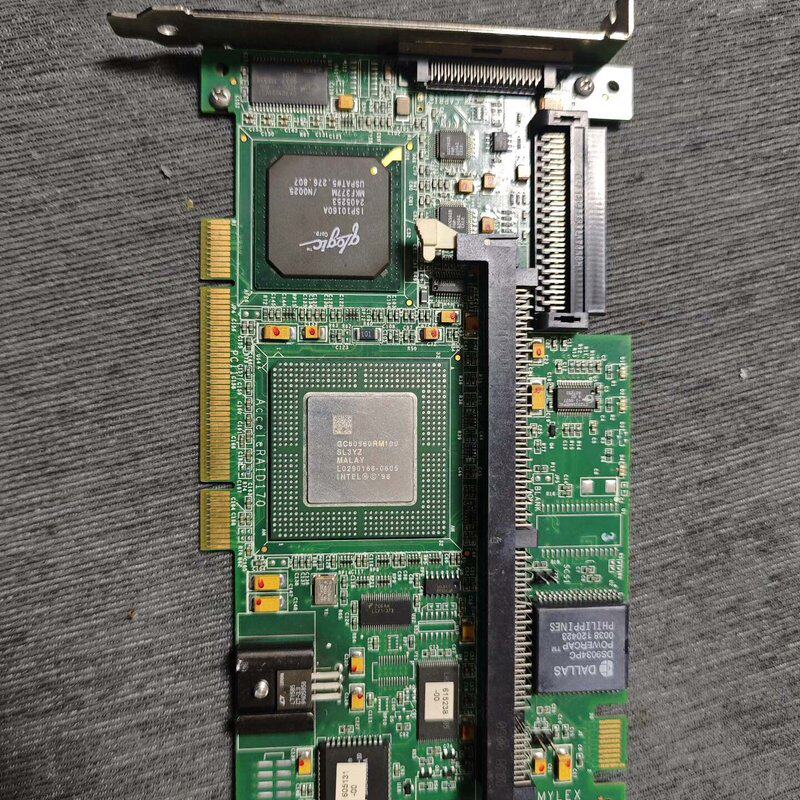 议价Adaptec 2100S PCI接口SCSI阵列卡，带32可维修