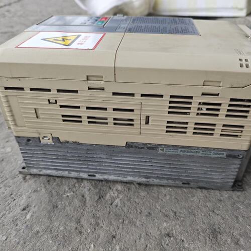 议价安川E1000变频器15KW CIMR-EB4A0031FA可维修