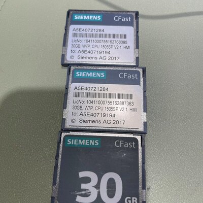 议价CFast卡 30GB可维修