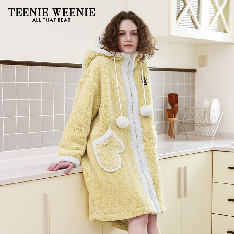 TeenieWeenie秋冬季加厚连帽睡裙