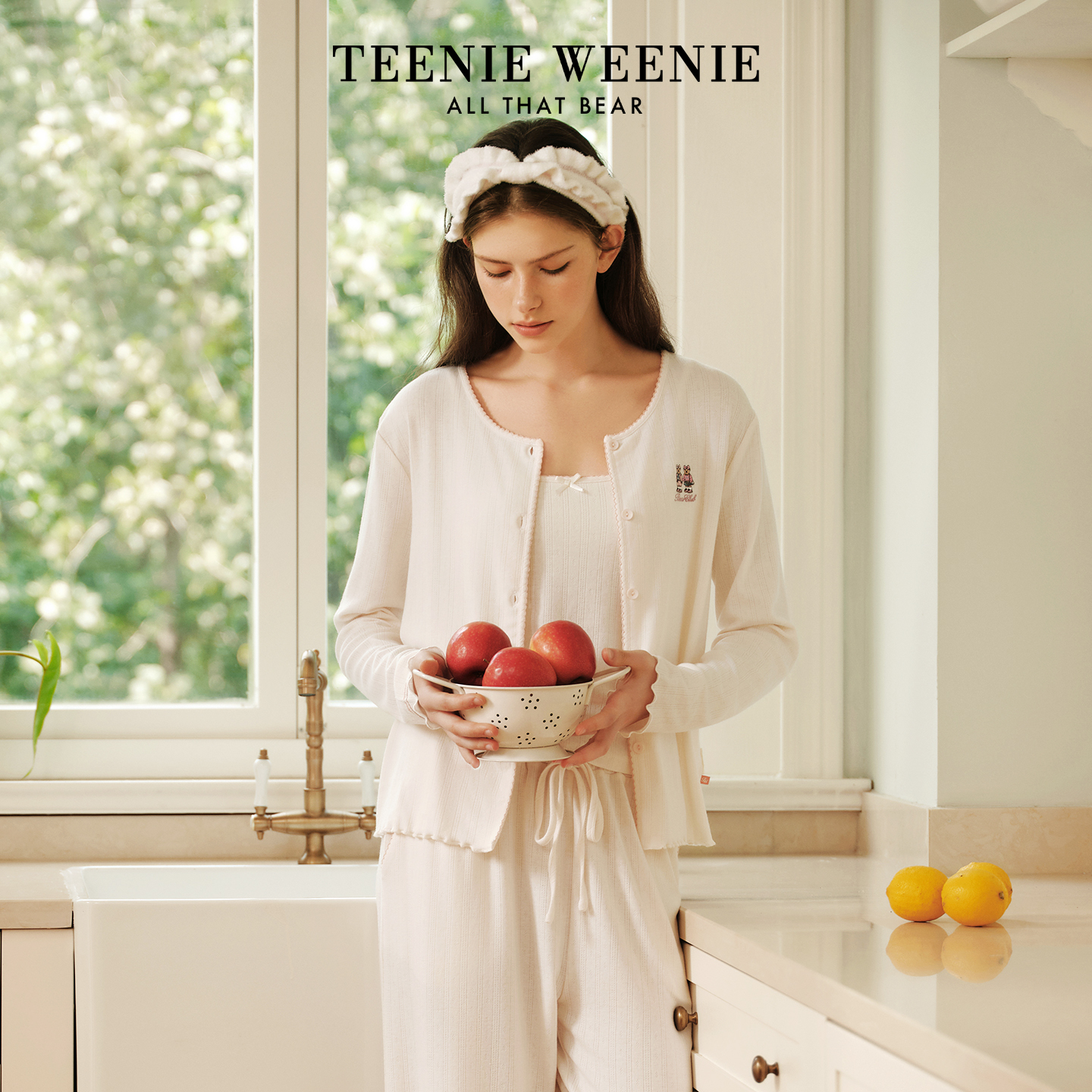 TeenieWeenie小熊睡衣秋女款2025新款家居服三件套吊带开衫套装