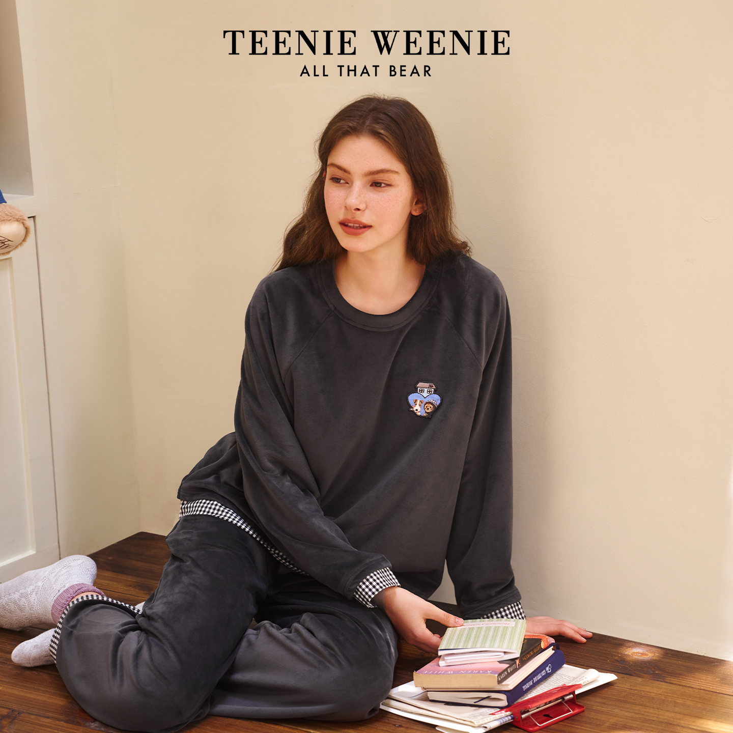 TeenieWeenie小熊睡衣女款2025秋冬新款海岛绒加厚保暖家居服套装