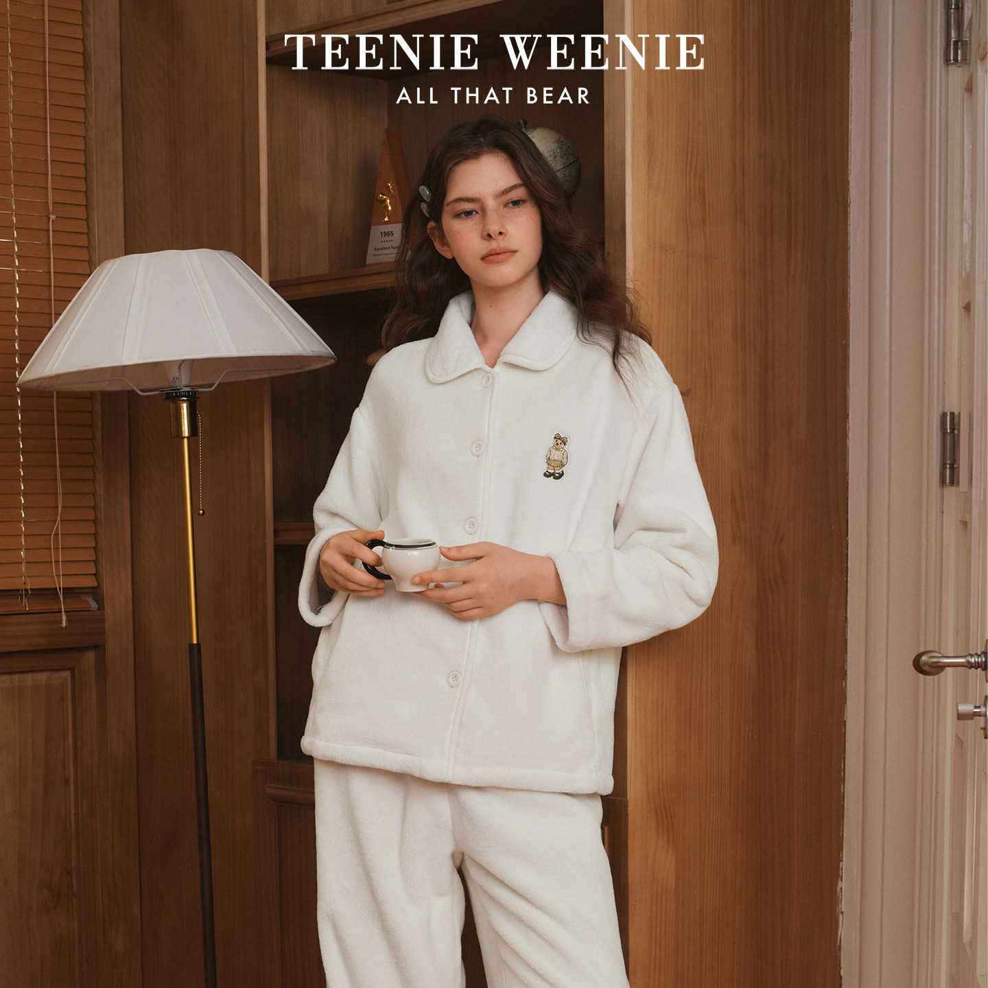 TeenieWeenie小熊冬季法兰绒睡衣款女加厚保暖2026新款情侣家居服
