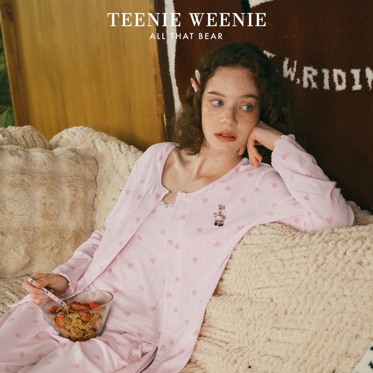 TeenieWeenie冬季睡衣女款新款牛奶绒开衫三件套韩系慵懒风家居服