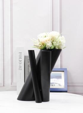 现代简约线条造型黑色异形家居花瓶样板房客厅书房办公桌面饰品