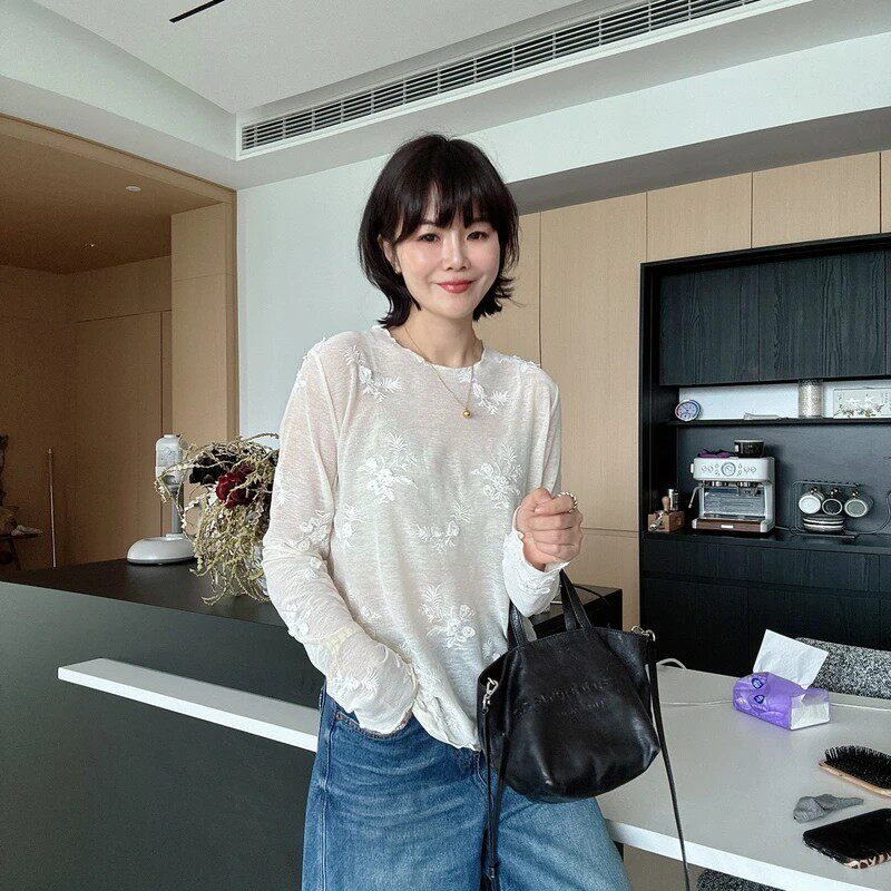 韩系手工蕾丝刺绣长袖打底T恤镂