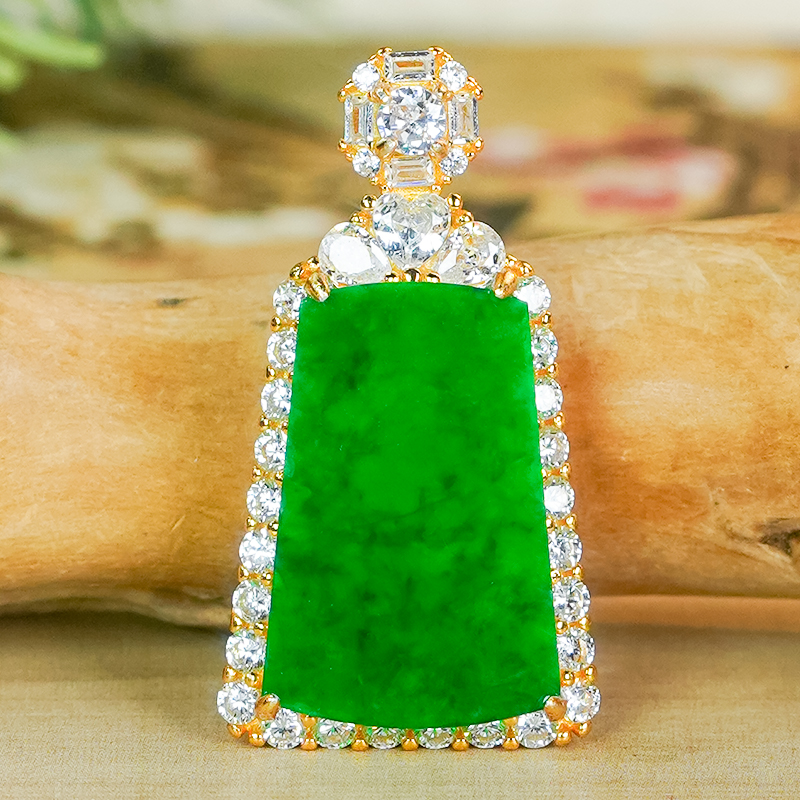 天然A货翡翠玉坠银镶嵌时尚爱心豪镶设计满绿梯形无事牌吊坠送礼