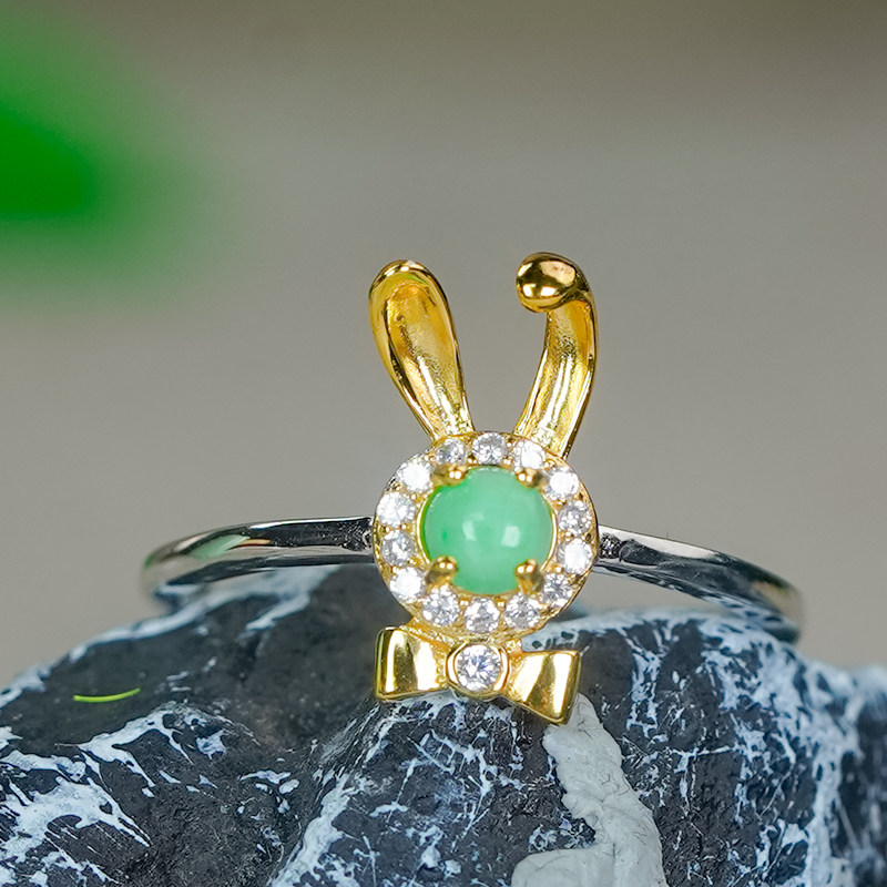 天然翡翠A货银镶嵌时尚好看兔耳蝴蝶结阳绿翡翠蛋面戒指