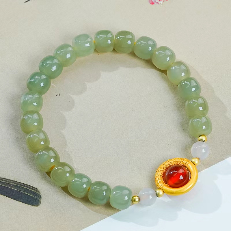 天然和田玉新中式国风雕花设计一抹红圆珠手串