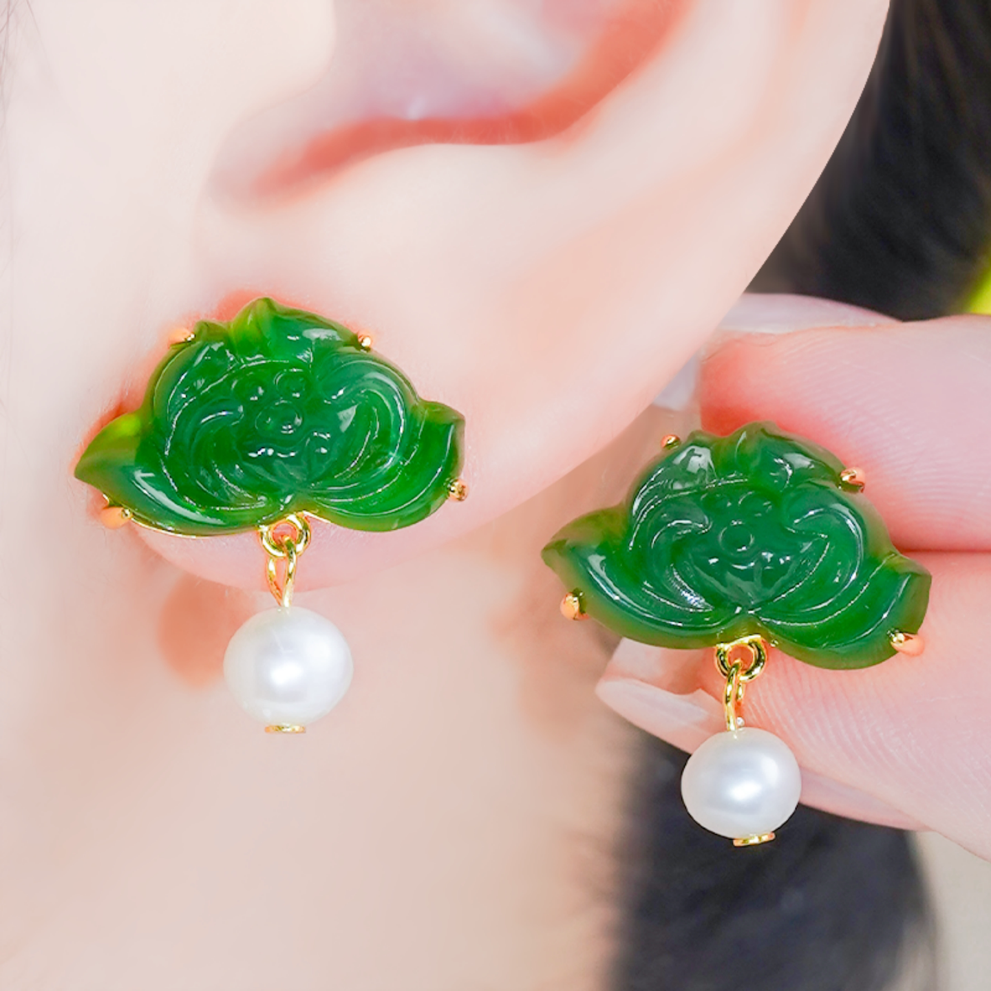 925银镶嵌天然和田玉耳钉时尚雕刻设计碧玉荷花时尚耳坠