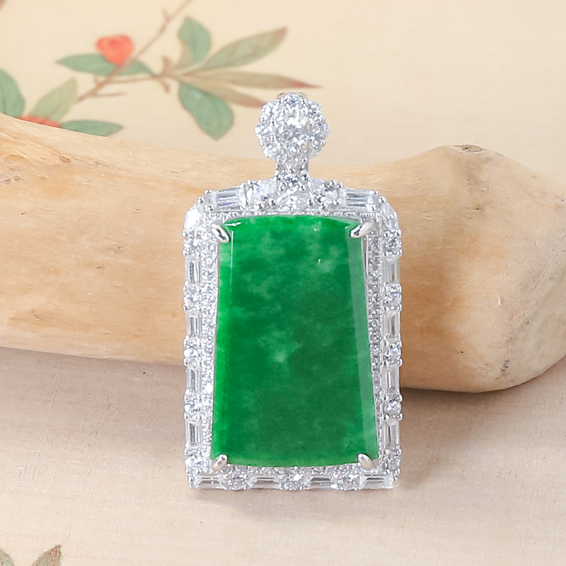 925银镶嵌天然翡翠A货精致时尚满锆辣绿翡翠白色无事牌吊坠送礼