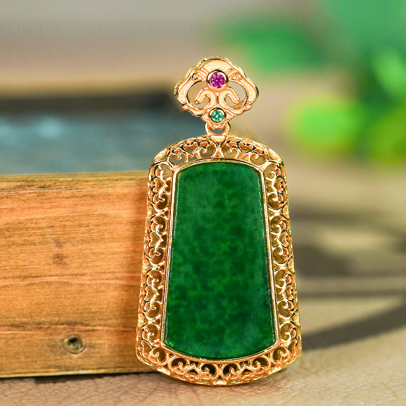 精致镂空花丝工艺平安祥云银镶天然辣绿翡翠A货无事牌单吊坠小号