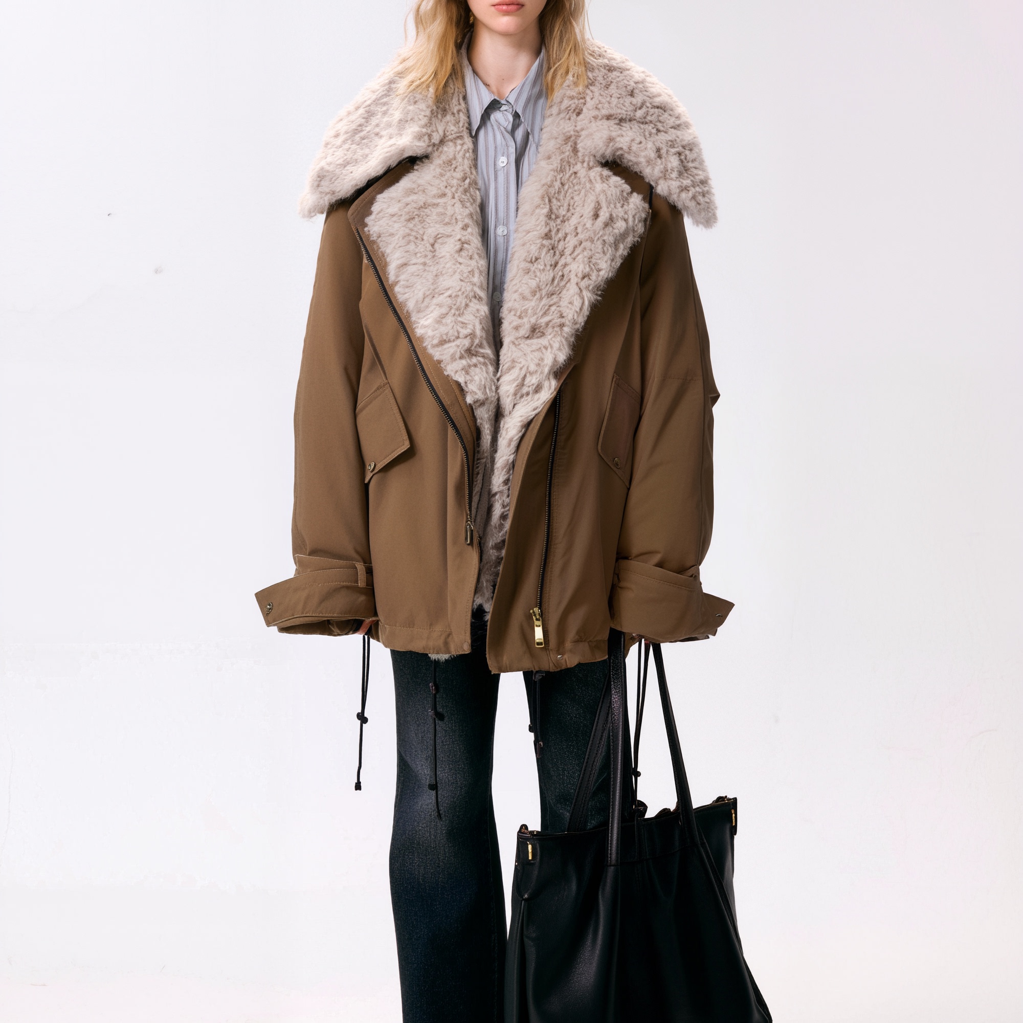 羊羔毛仿皮草拼接翻领派克服女