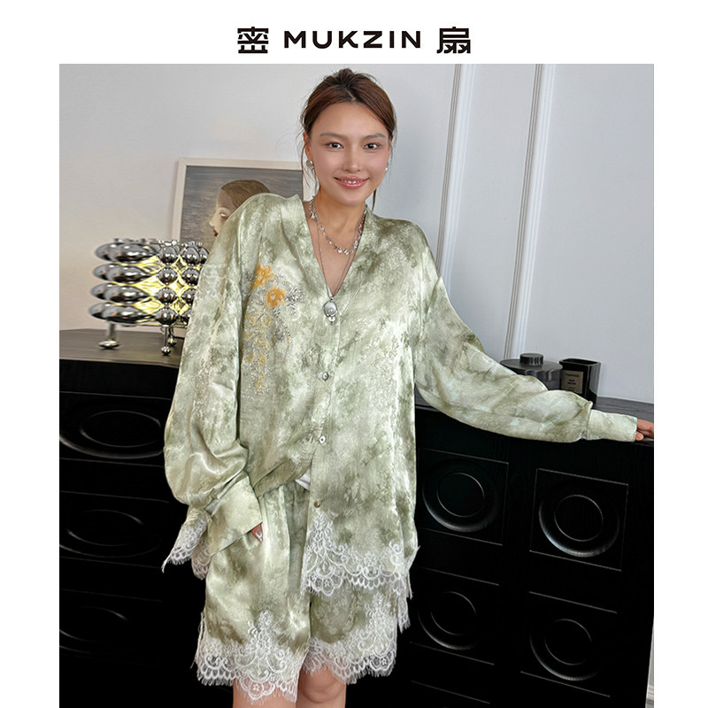 密扇2025夏新款女绿色提花衬衫宽松蕾丝V领古风上衣