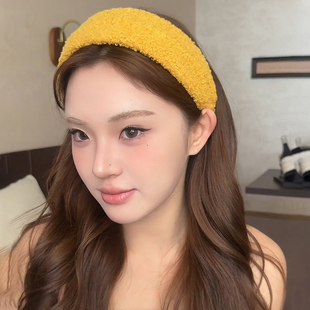 秋冬羊羔毛绒奶系宽边发箍女款2025新款高颅顶毛茸茸头箍发卡头饰