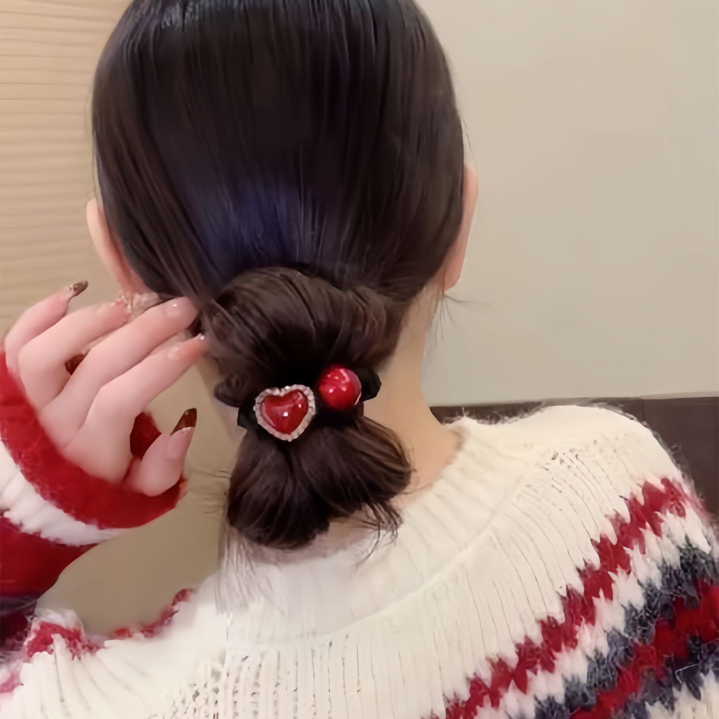 2026新年闪钻红色珠珠小肠发圈女高级感丸子头头绳新款扎头发发绳,饰品/流行首饰/时尚饰品新,发饰,淘宝优惠券,粉丝福利购,淘宝优惠卷