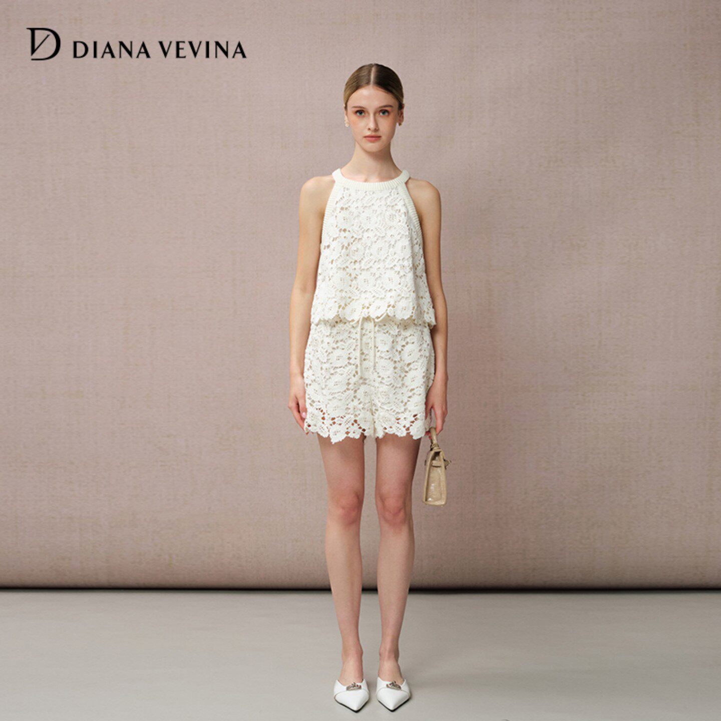 DIANAVEVINA2026夏季新款钩花针织镂空无袖挂脖上衣甜美短裙套装