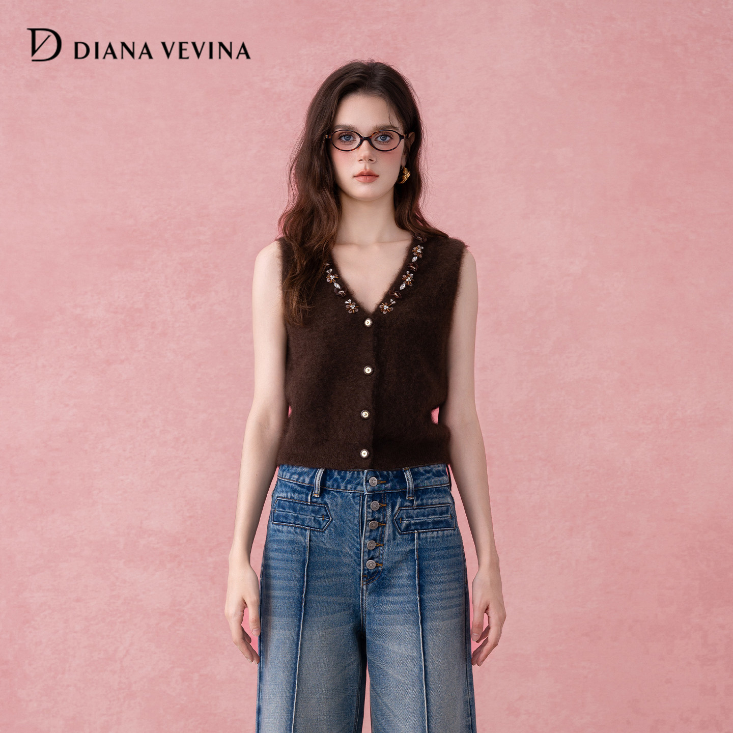 DIANAVEVINA秋冬新品牦牛绒V领针织马甲女短款无袖简约背心