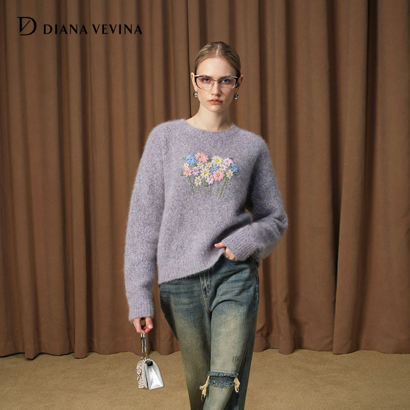 DIANAVEVINA冬季新款手工绣花保暖套头宽松毛衣毛女柔软针织衫