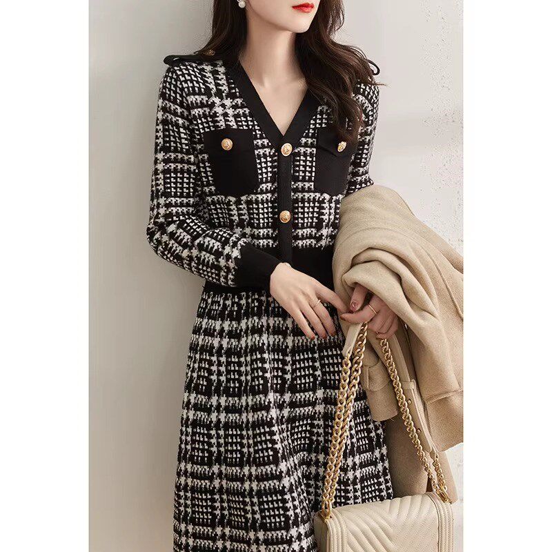 速发长袖针织连衣裙2020年新款法式复古收腰气质轻熟名媛毛衣裙