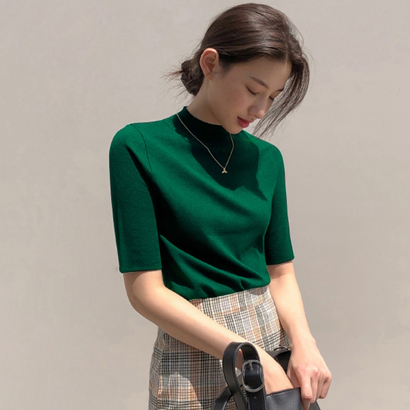 秋季2025新款修身五分袖针织衫女薄款半高领绿色上衣女中袖打底衫