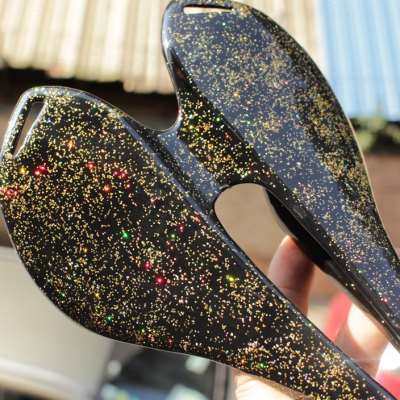 新款2023轻量化通用 全碳纤维自行车中空坐垫 山地公路车闪花座鞍